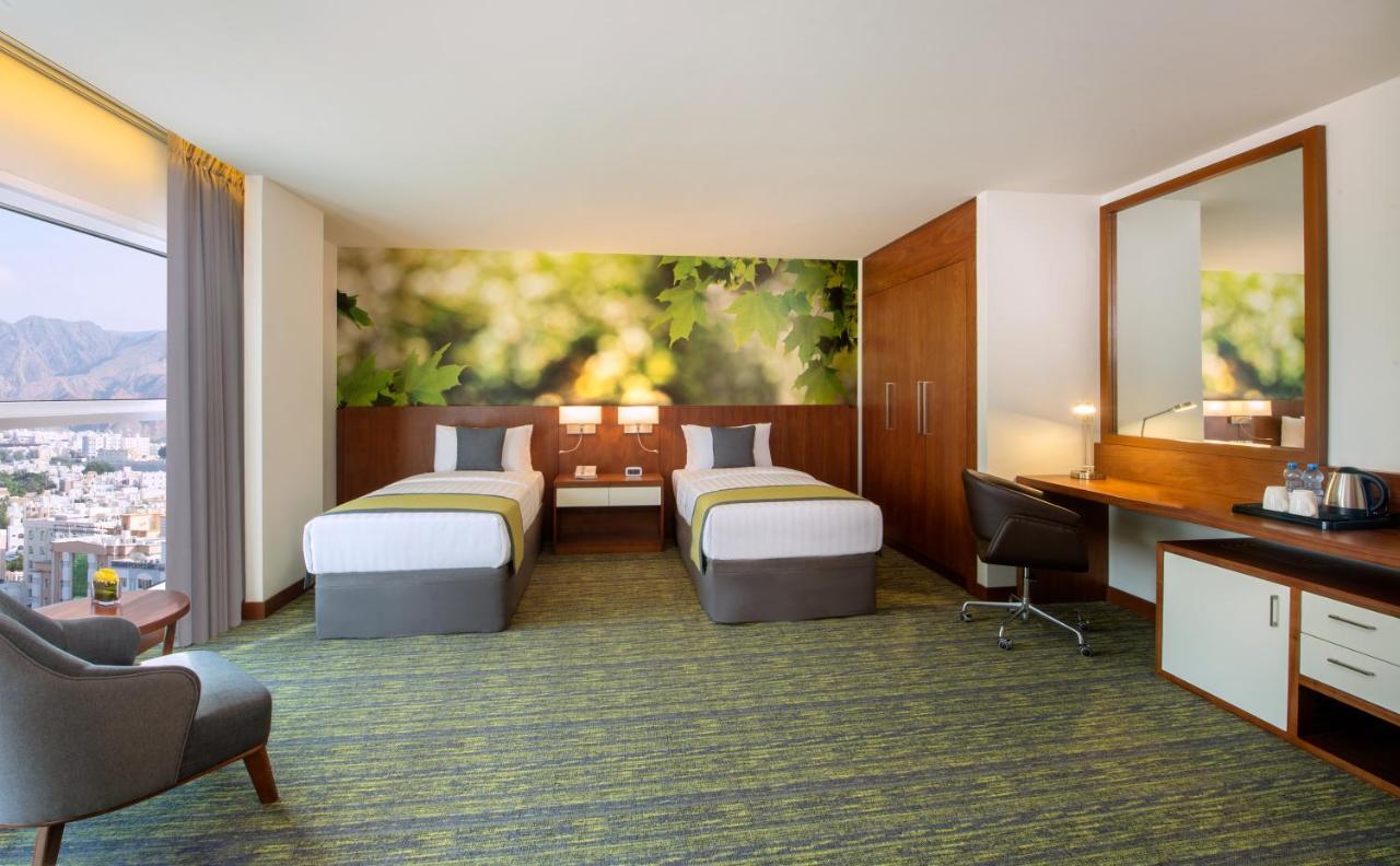 Wyndham Garden Muscat Al Khuwair Hotel Luaran gambar